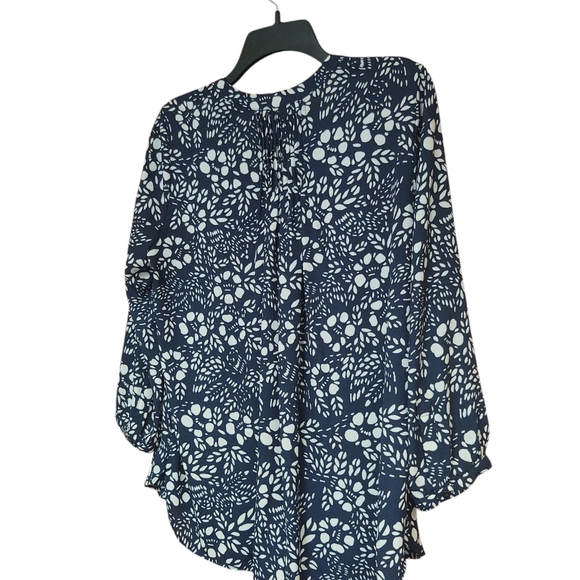 NYDJ Navy Blue Floral Women's Blouse Size M - Picture 2 of 4